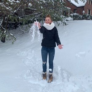 Meet your Posher, Liv